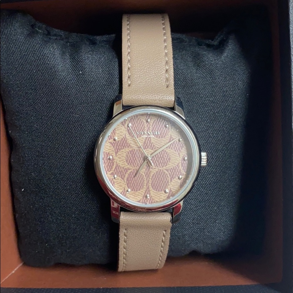 Coach Watch - never worn 🔥